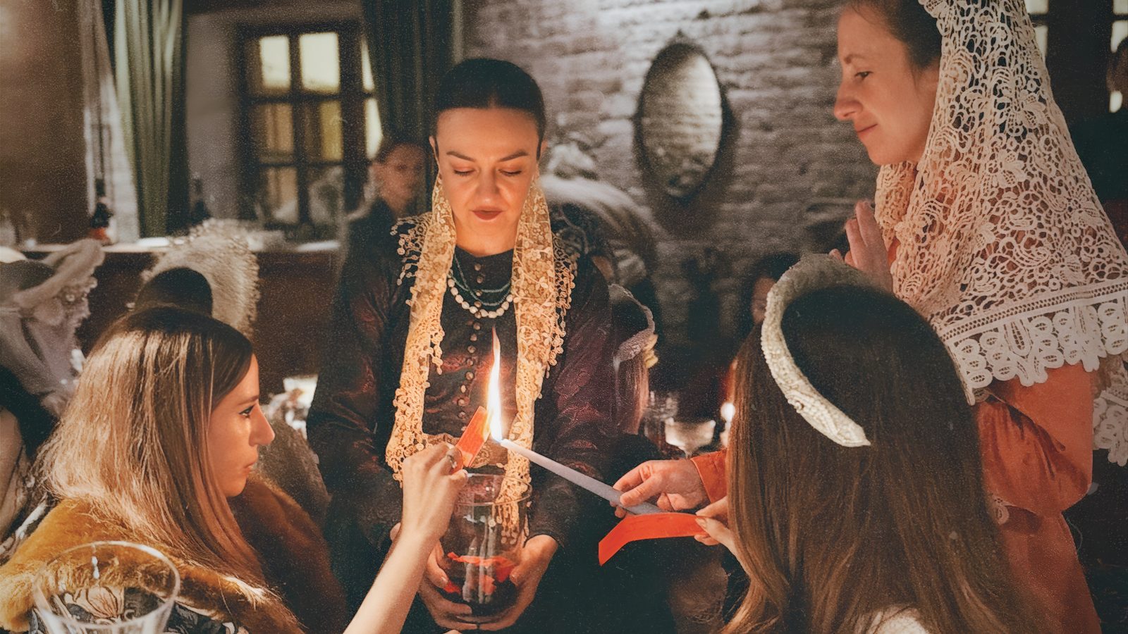 ИСКОННО РУССКИЕ ОБРЯДЫ В СТАРИННОЙ УСАДЬБЕ: БИЗНЕС-КЛУБ «СКРЕПКА» ПРОВЕЛ «БОЯРСКУЮ МАСЛЕНИЦУ»