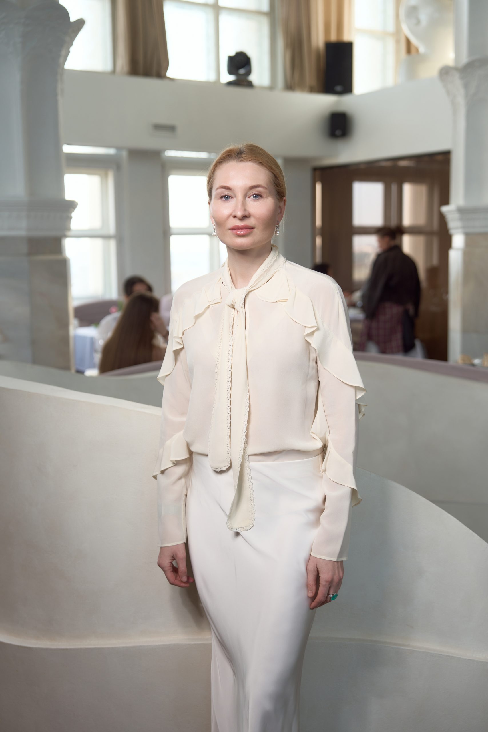 Елена Эбади