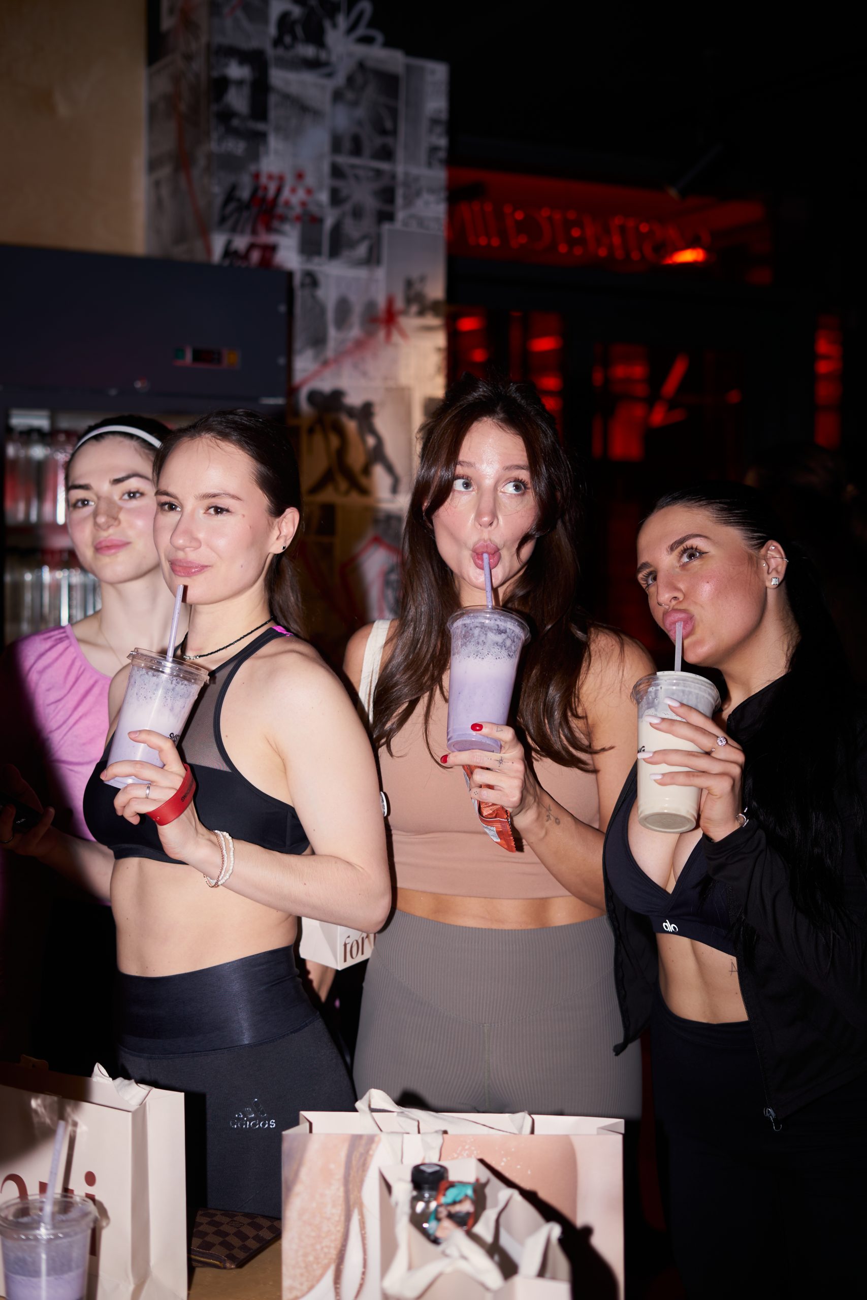 горячая йога SMSTRETCHING Титаны на ТНТ