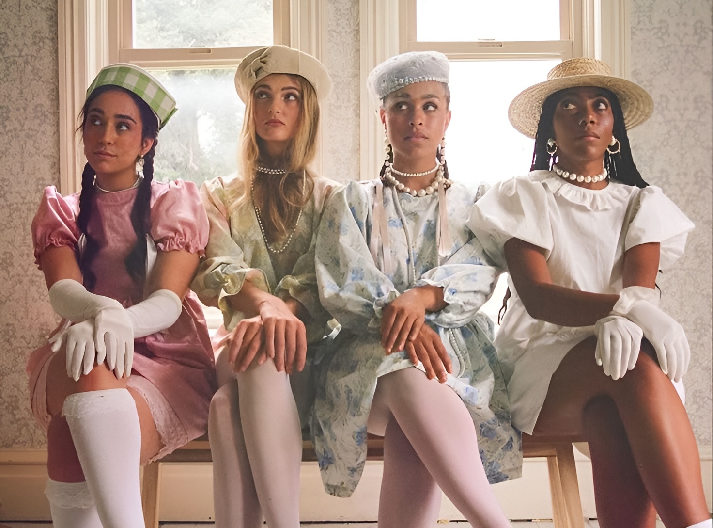 женское лидерство, женские бизнес-клубы, сестринство, женские сообщества, где искать подруг