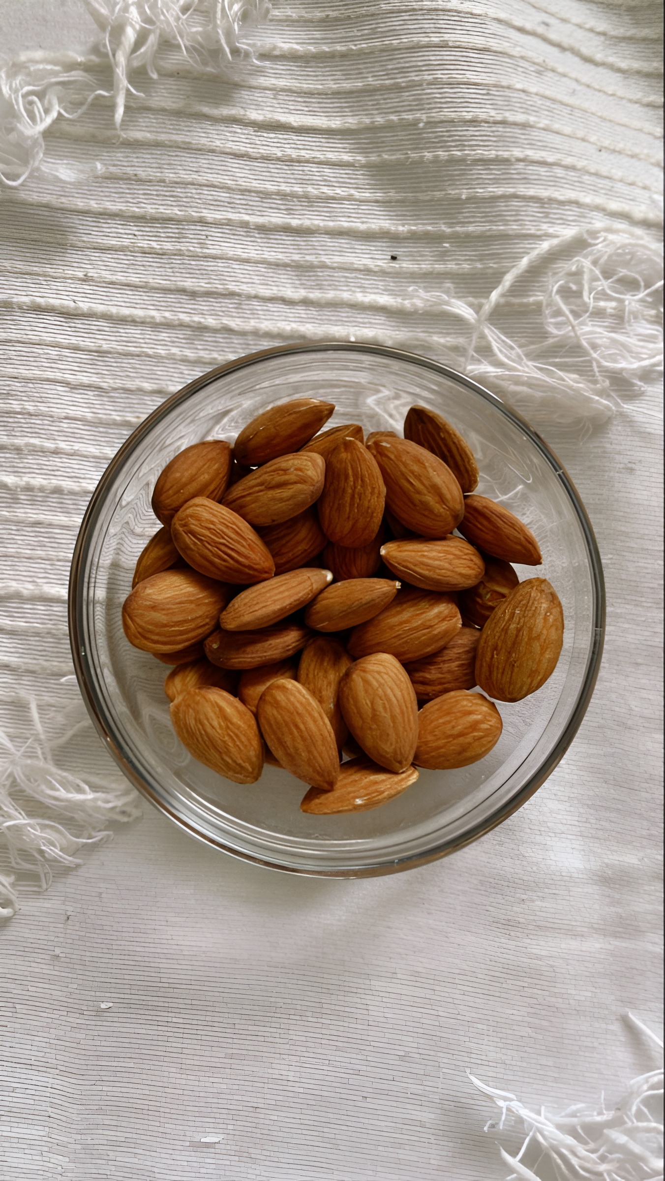 орехи на ночь, полезные продукты от бессонницы, продукты для сна