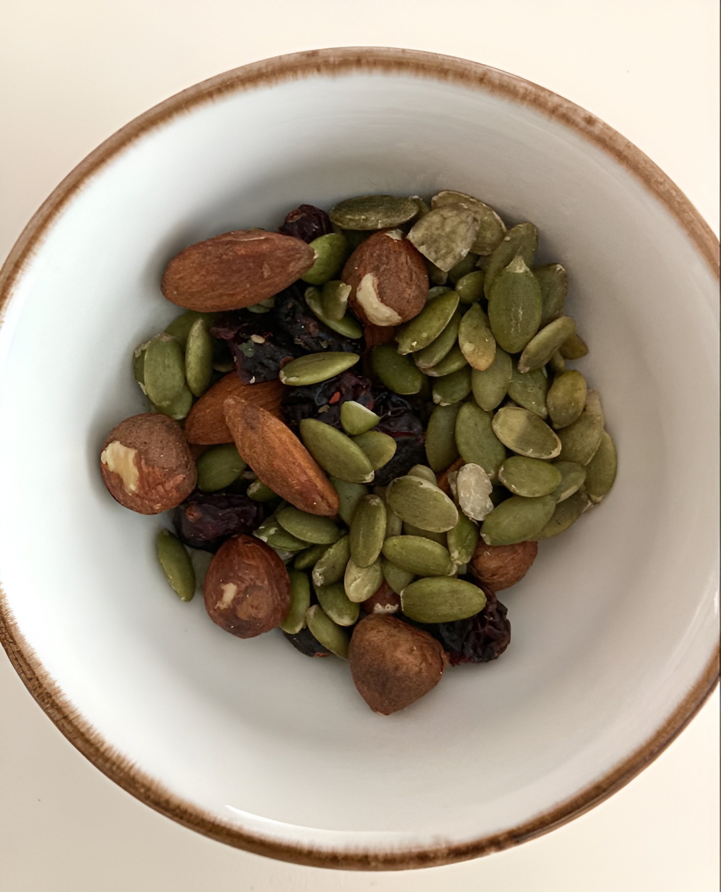 Орехи и семена, полезные перекусы, орехи сколько калорий