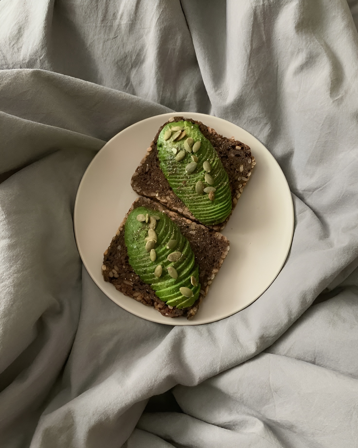 авокадо польза, витамины, сколько калорий, авокадо на завтрак, блюда из авокадо