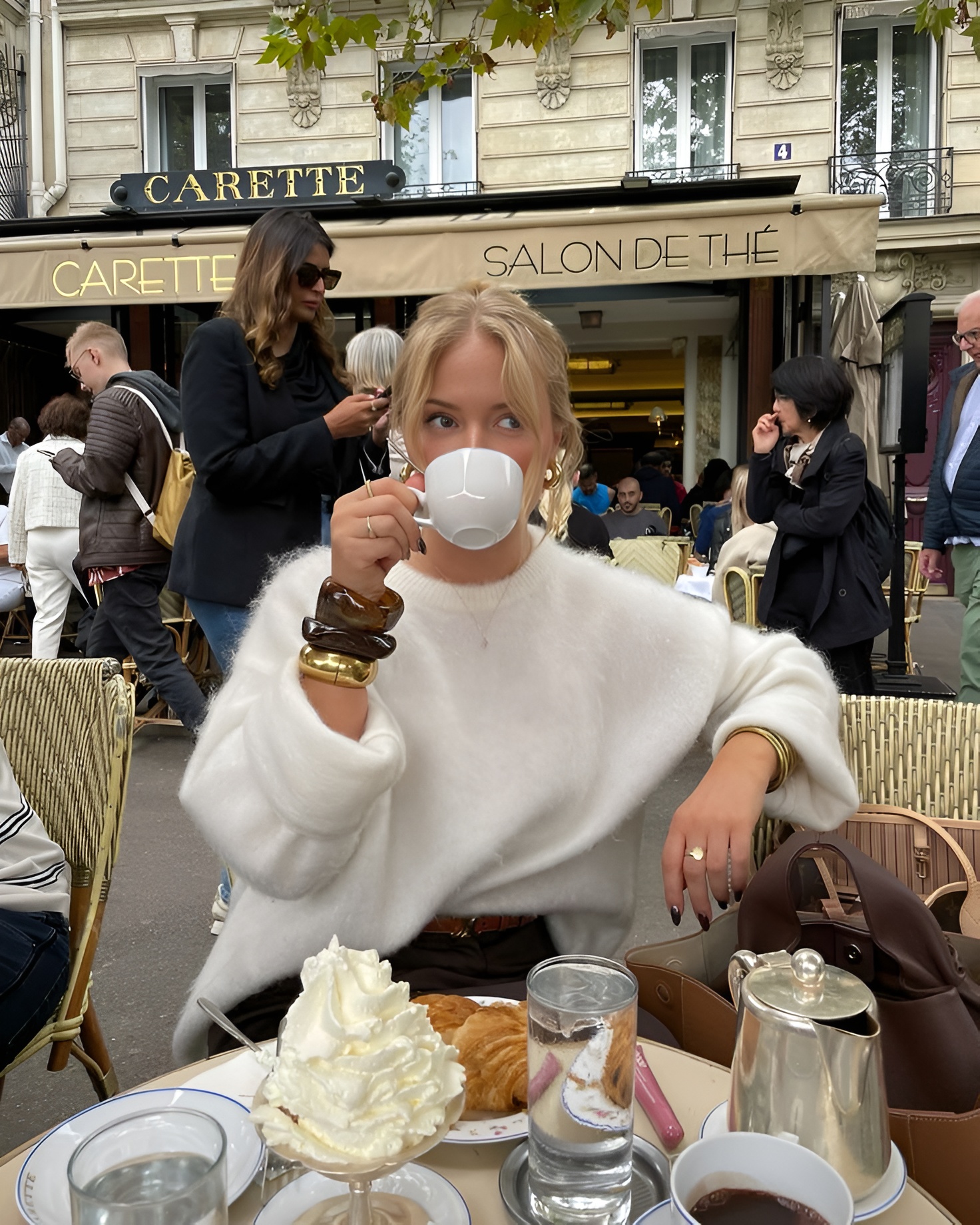 почему в ресторане очередь, маркетинг в гастрономии, популярные рестораны