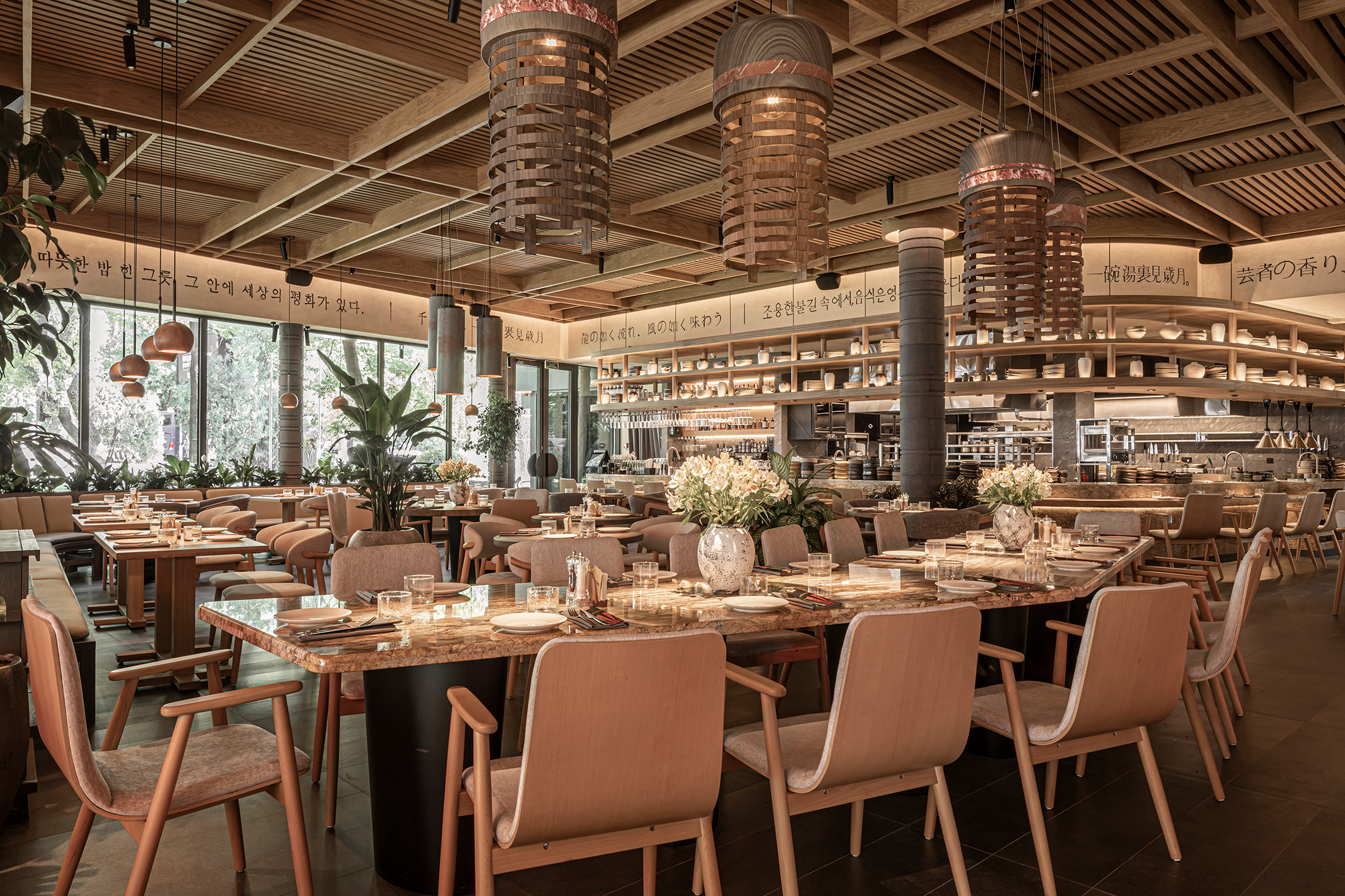 Ресторану KITANA Asia Grill – 1 год!