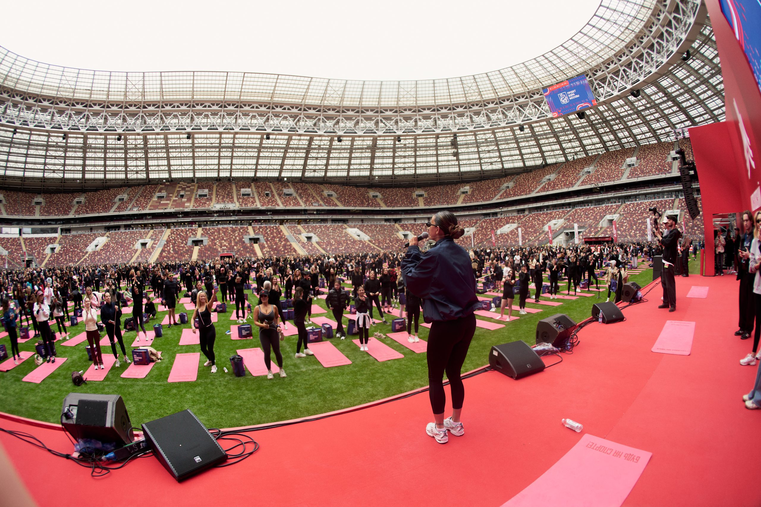 SMSTRETCHING проведет марафон тренировок в "Лужниках"