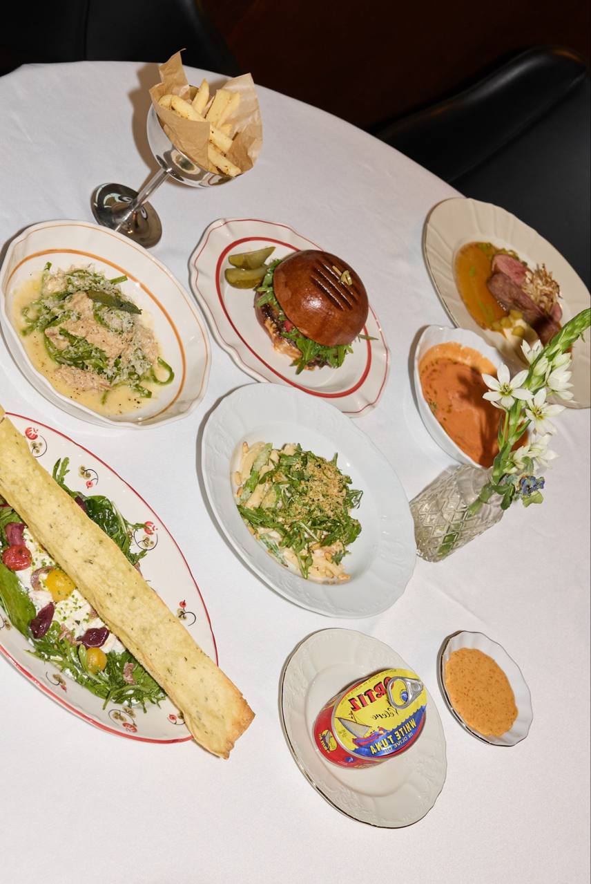 Оценить блюда из специального меню от бренд-шефа Лавинии Росси в Reina Bistro