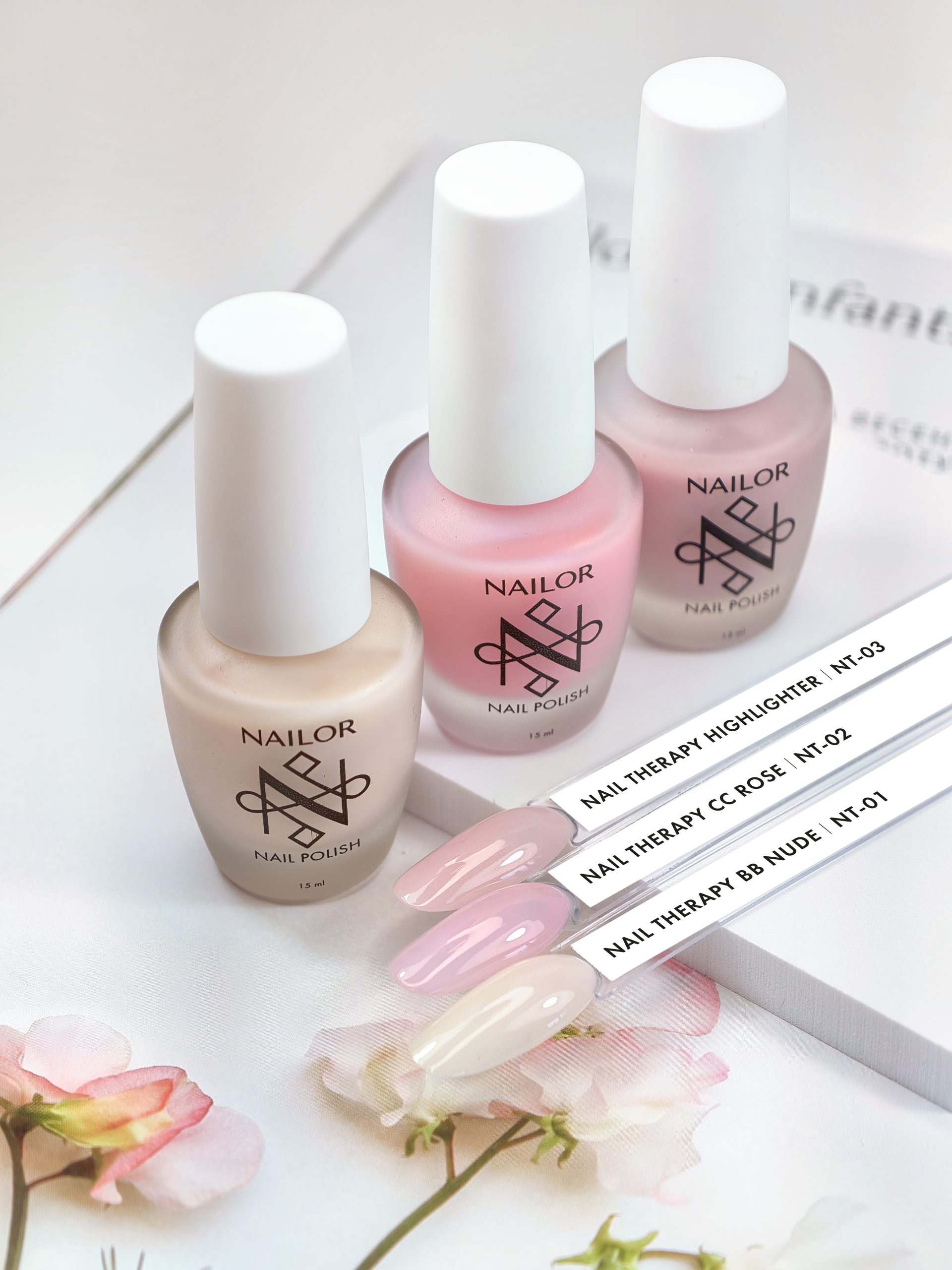 В сети салонов «Пальчики» появилась линейка Nailor Nail Therapy для "голого" маникюра
