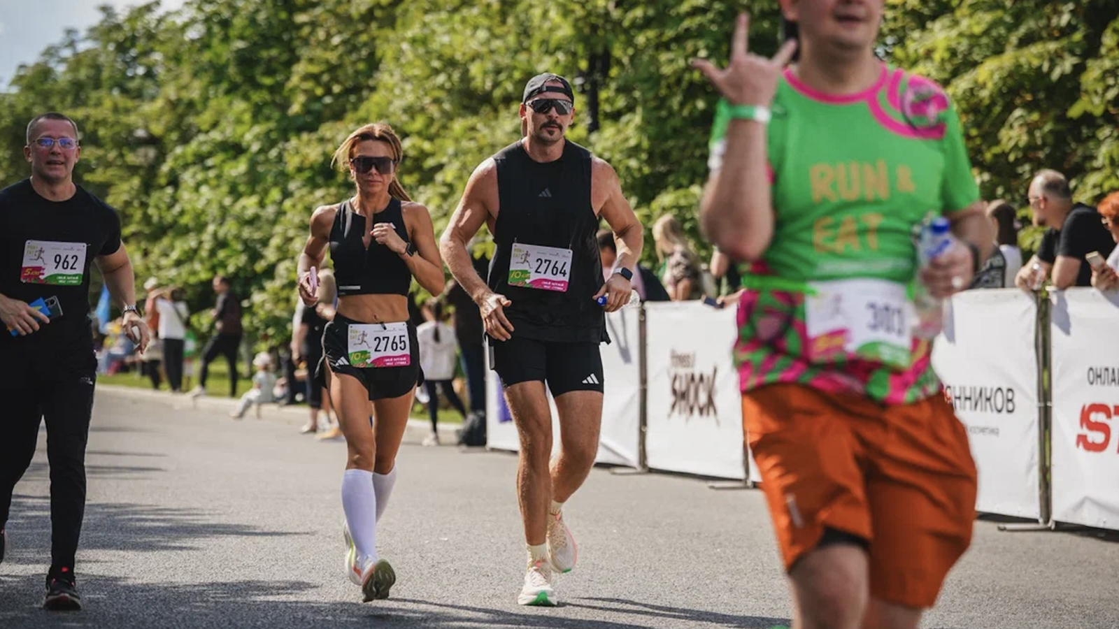 3000 ЧЕЛОВЕК ПРИНЯЛИ УЧАСТИЕ В БЛАГОТВОРИТЕЛЬНОМ ЗАБЕГЕ RUN & EAT В МОСКВЕ