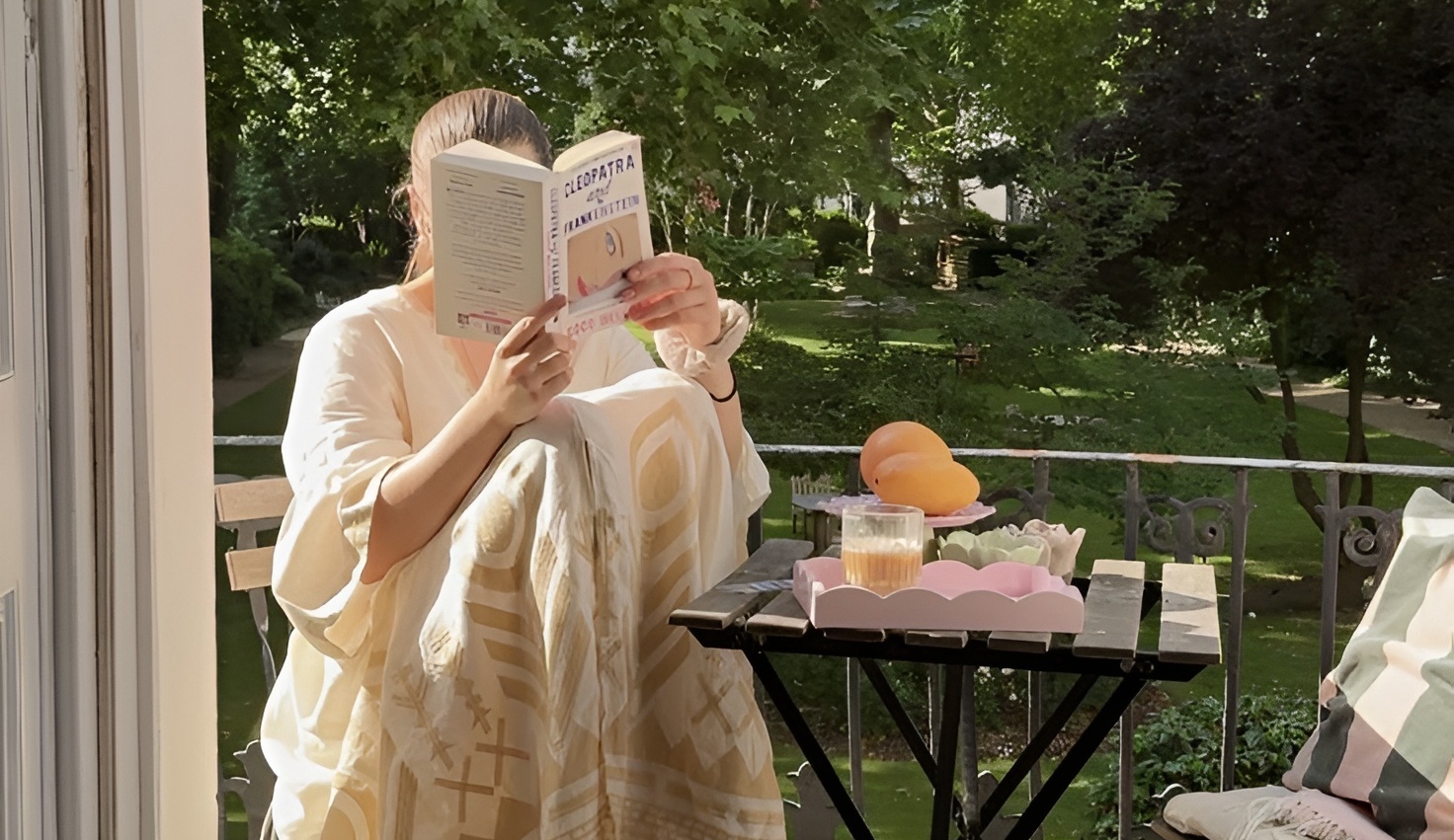 ПОВЫСЯТ САМООЦЕНКУ И ИЗБАВЯТ ОТ ТРЕВОГИ: 10 КНИГ, ЧТОБЫ ОБРЕСТИ УВЕРЕННОСТЬ В СЕБЕ