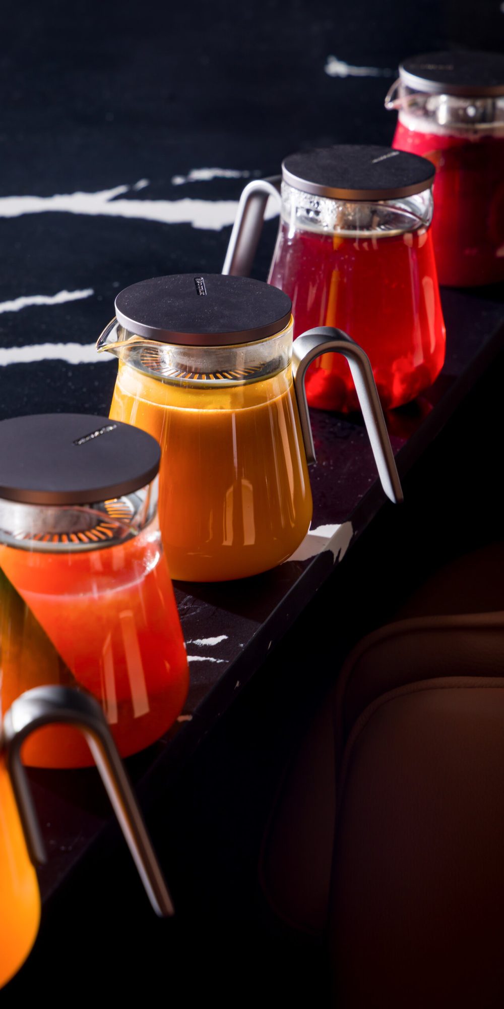 пресс-служба 8 марта, Hide Lounge