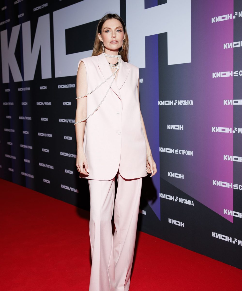 Саша Савельева Саша Савельева