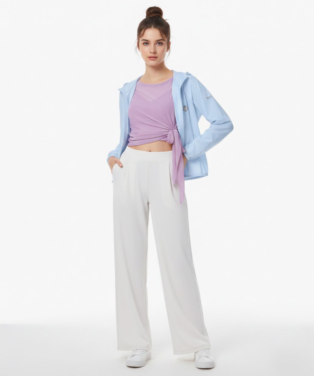 Вещи из новой коллекции бренда спортивной одежды SURE