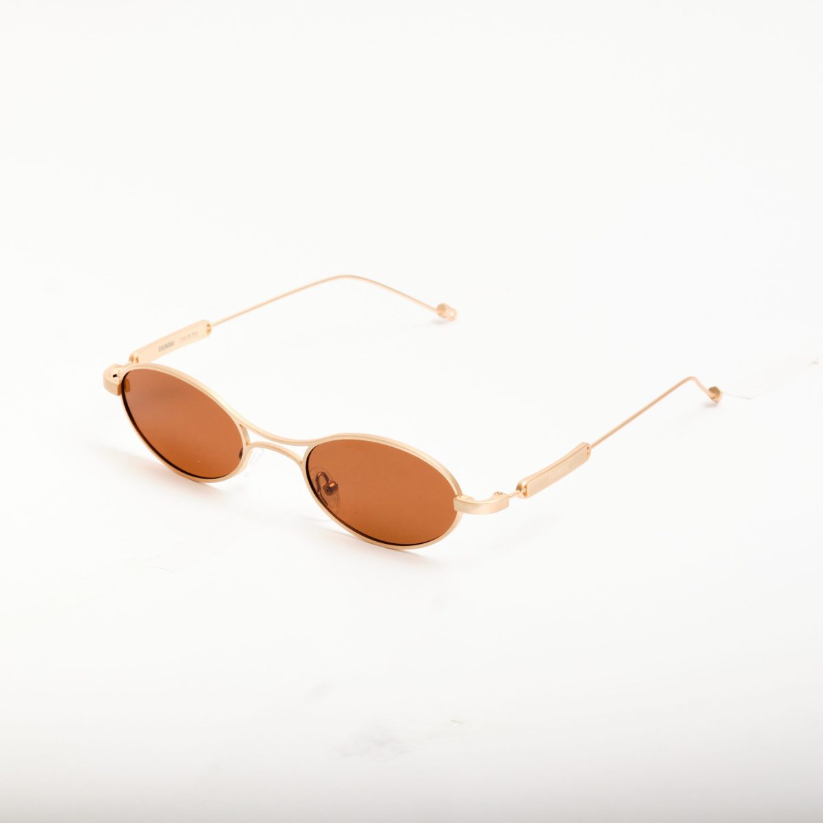 Очки из коллекции весна-лето 2026 берлинского бренда EIGENGRAU