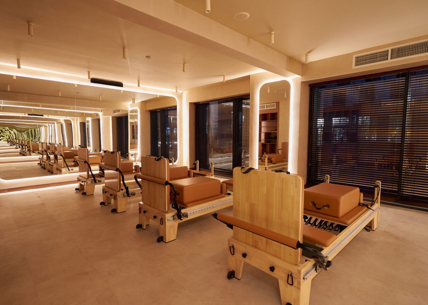 Открытие новой студии SMSTRETCHING с пилатесом на реформерах