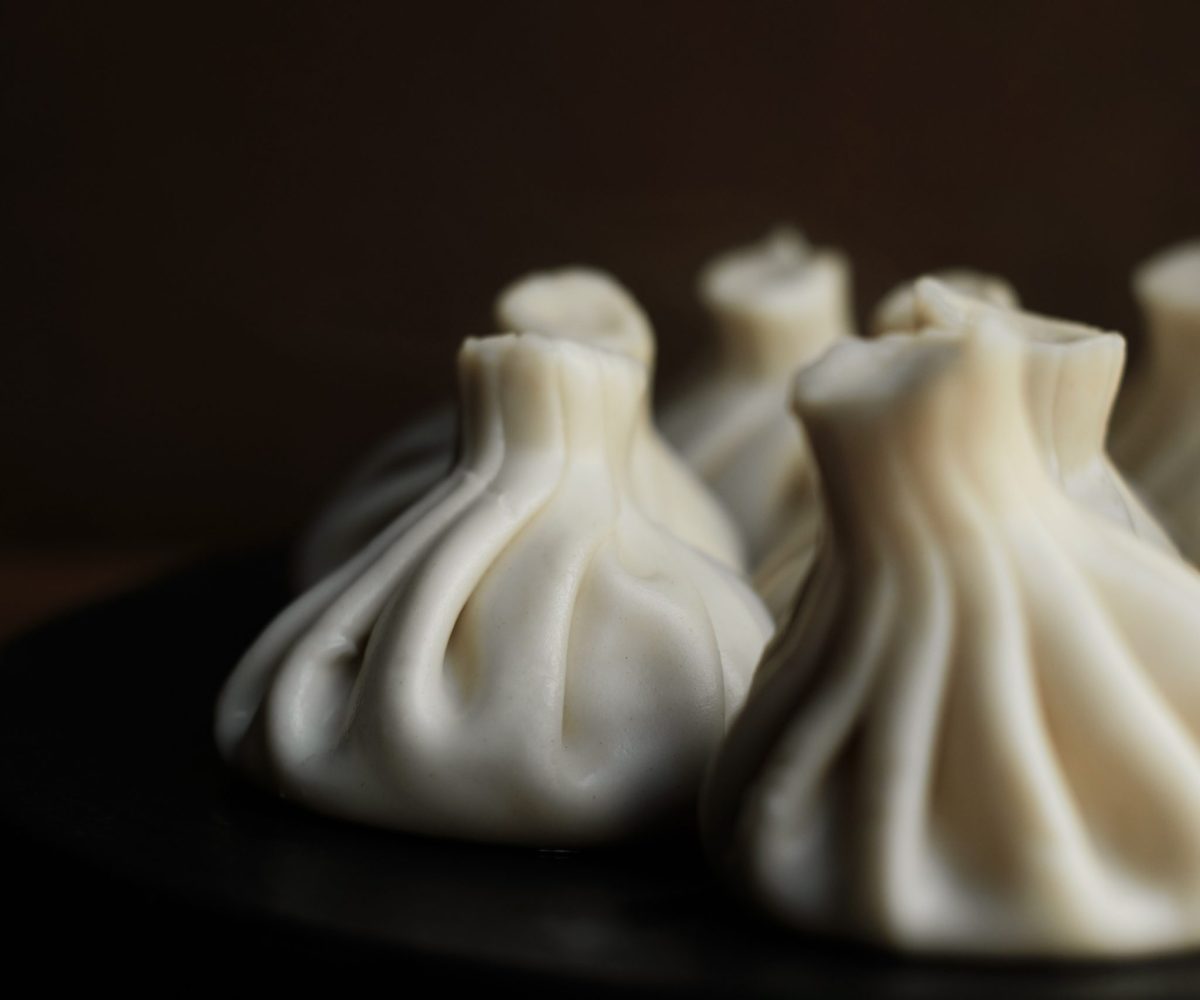 «Есть Хинкали & Пить Вино» обновленное весеннее меню