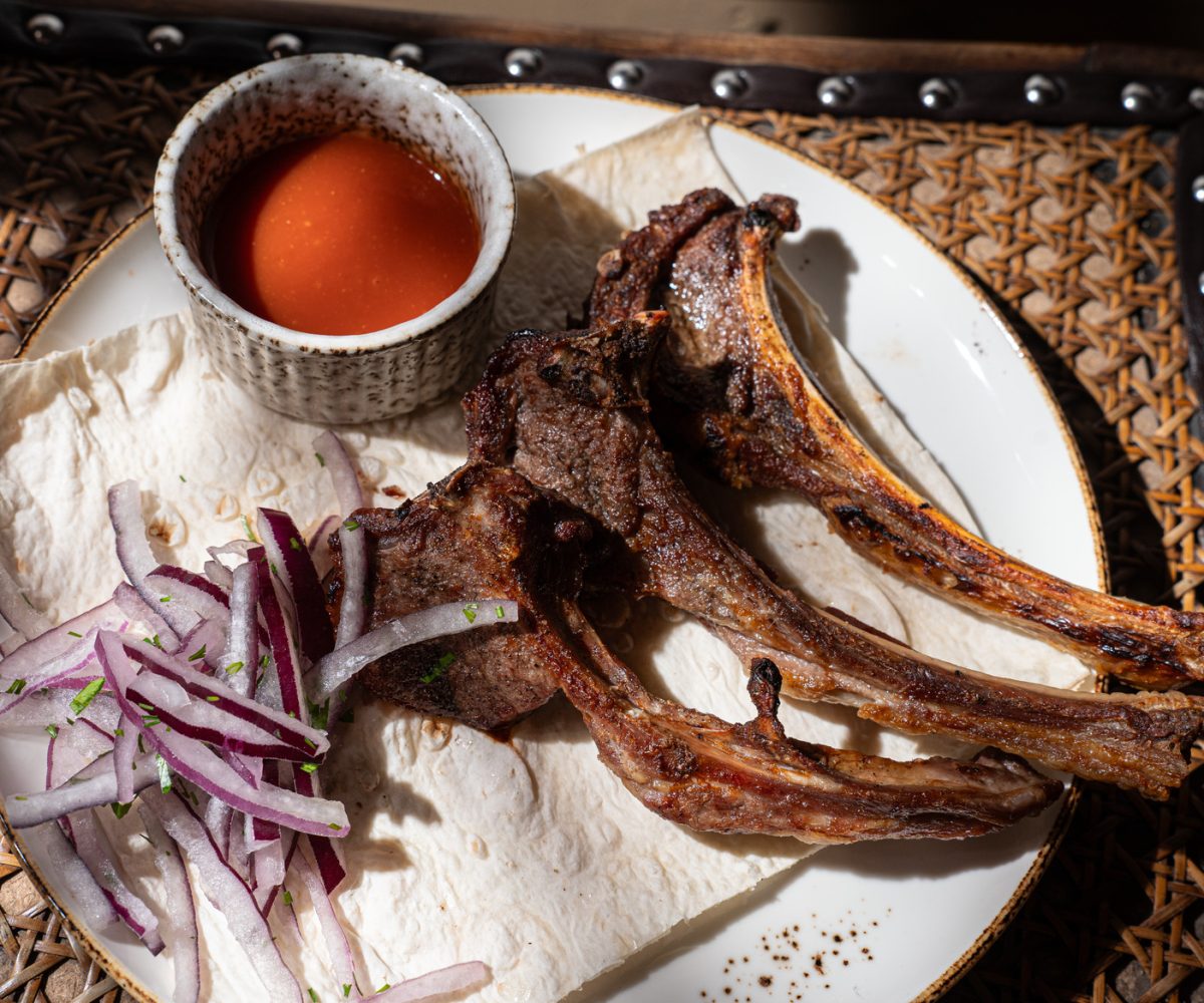 «Есть Хинкали & Пить Вино» обновленное весеннее меню