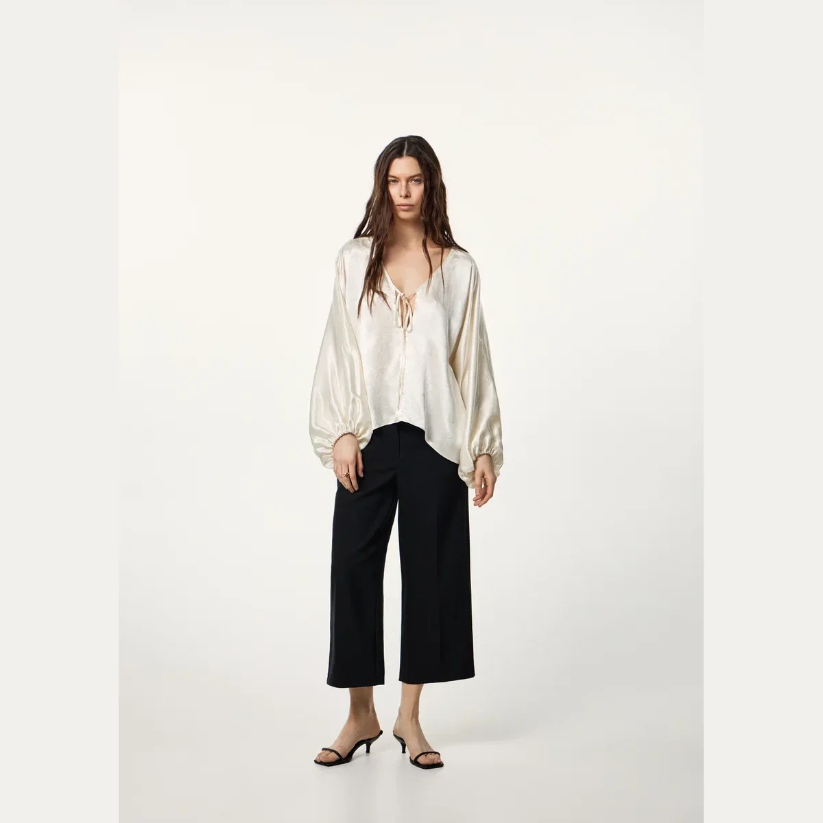 Вещи из новой коллекции M’STUDIO