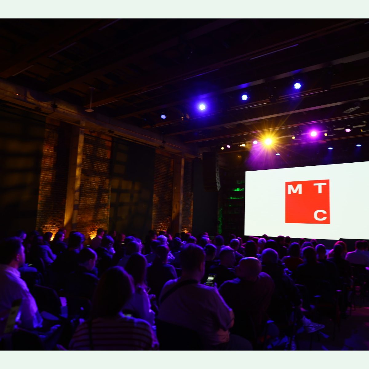 МТС объявляет о старте предзаказа на смартфоны серии HUAWEI nova 15