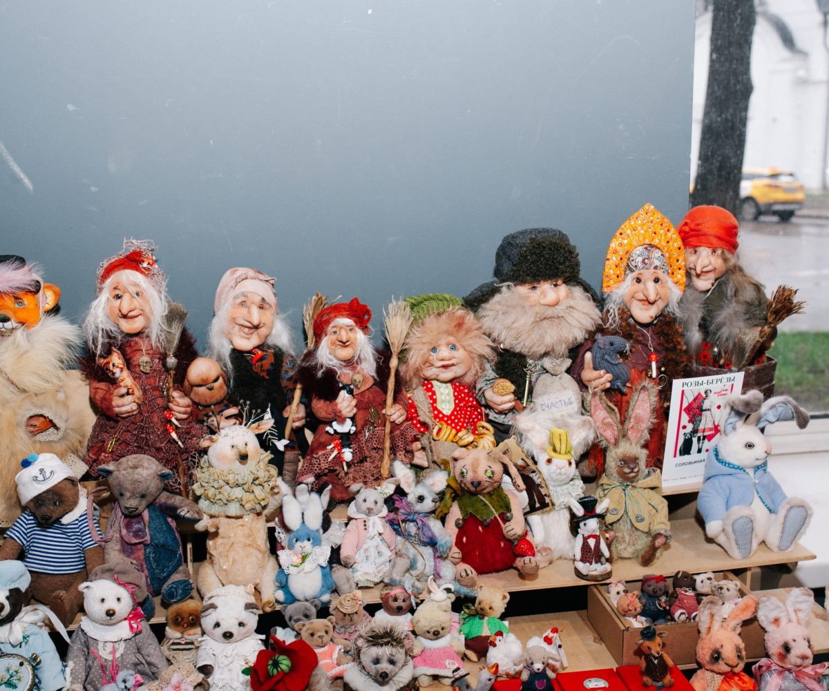 18–19 апреля в Москве прошла выставка-арт-лекторий «Розы-Березы»