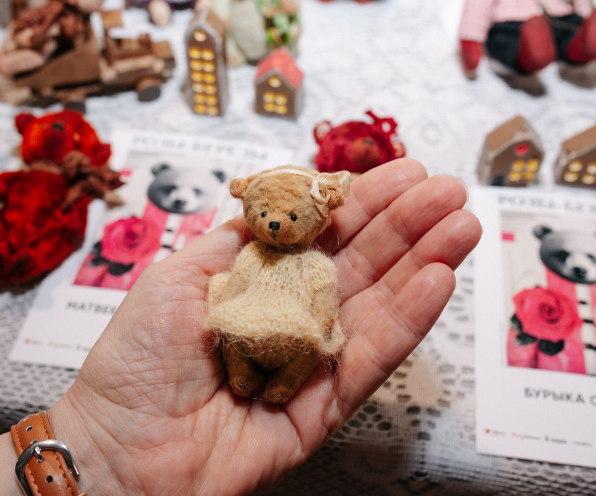 18–19 апреля в Москве прошла выставка-арт-лекторий «Розы-Березы»