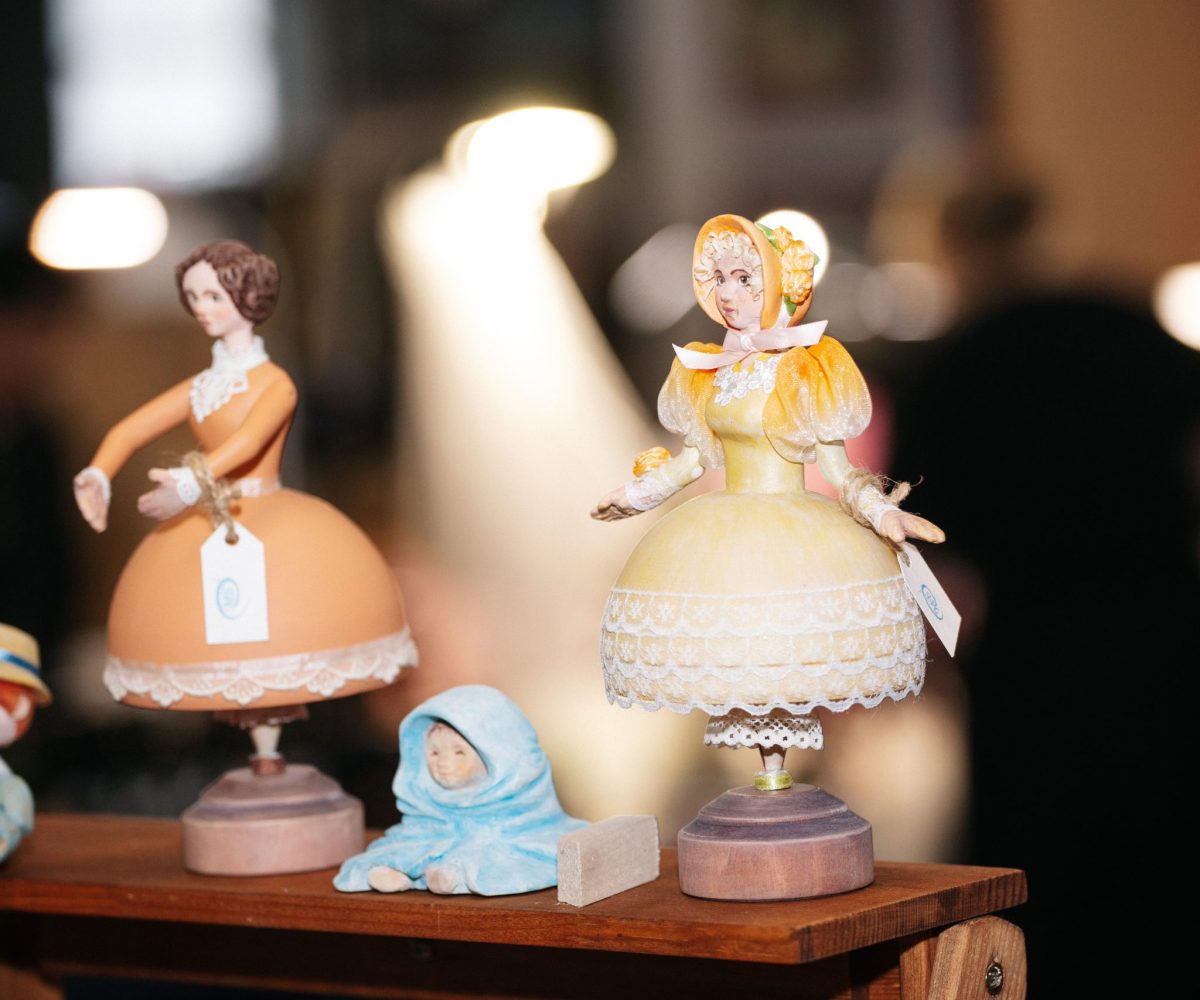 18–19 апреля в Москве прошла выставка-арт-лекторий «Розы-Березы»